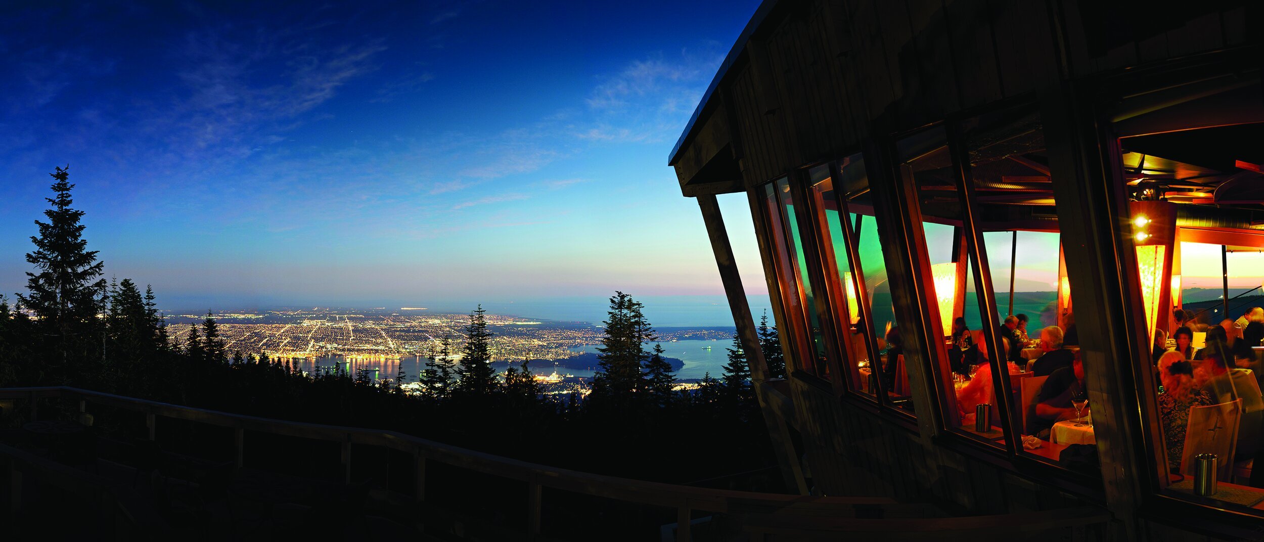 Observatory Restaurant, restaurant in Upper Lonsdale, North Vancouver BC